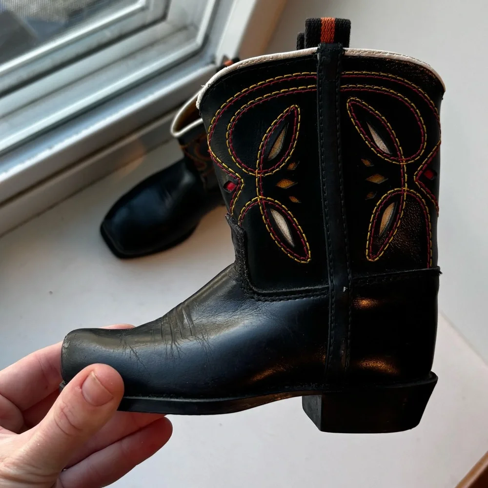 Baby Vintage cowboy boots size 6.5